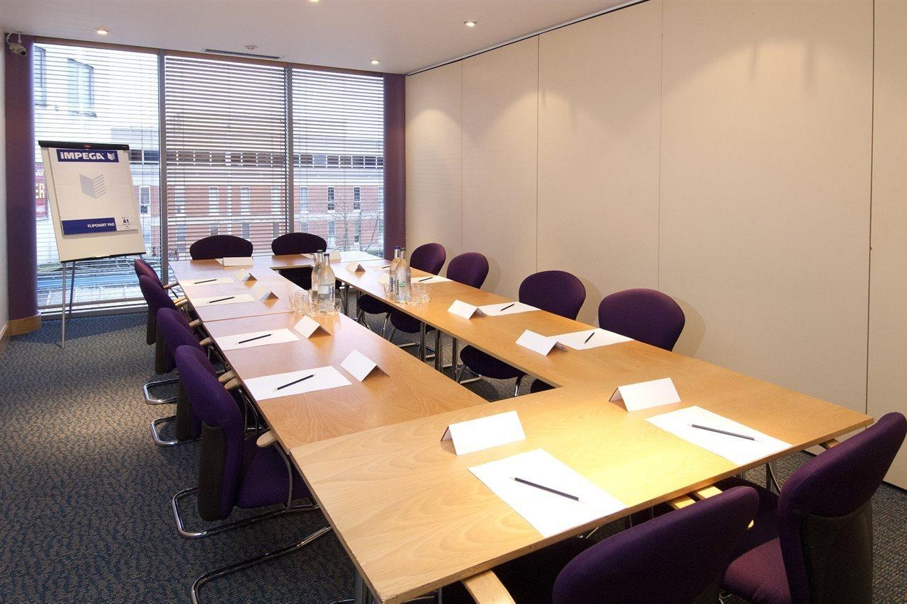 Premier Inn Sheffield City Centre 外观 照片